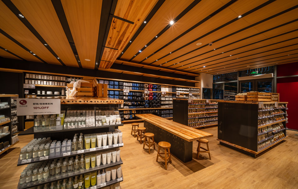 新たな店舗デザインとストーリーのあるマテリアルの提案 2