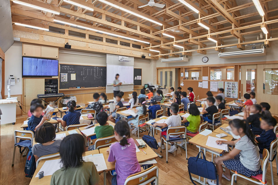 『子どものための校舎』〜学び・つながり〜 異学年、子どもとおとな、多面的につながることのできる学校