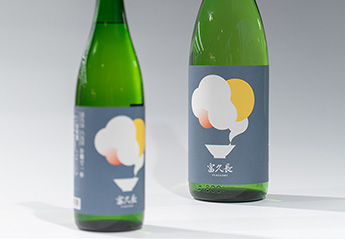 お酒の魅力をラベルグラフィックで表現