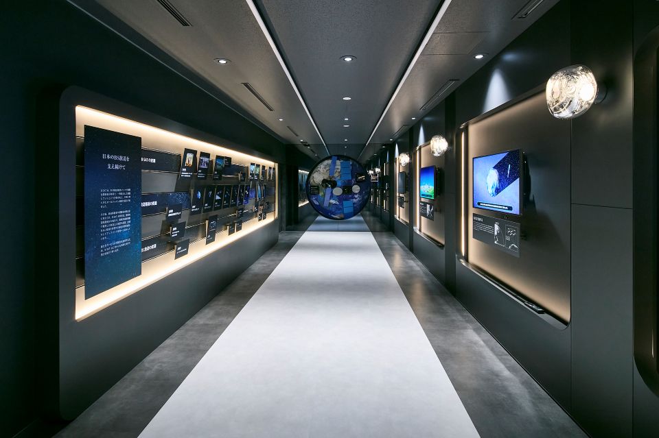 Welcome to B-SAT 仕事への誇りが伝わる展示スペース