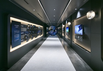 Welcome to B-SAT　仕事への誇りが伝わる展示スペース